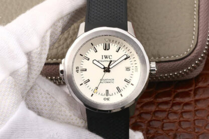 AAA Replica IWC Aquatimer IW329003 V6 Factory Stainless Steel White Dial Mens Watch