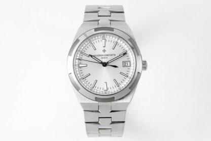 AAA Replica Vacheron Constantin Overseas 4500V/110A-B126 ZF Factory Silvery White Dial Mens Watch